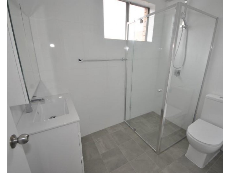 2/4 Rawson  Street, Rockdale NSW 2216