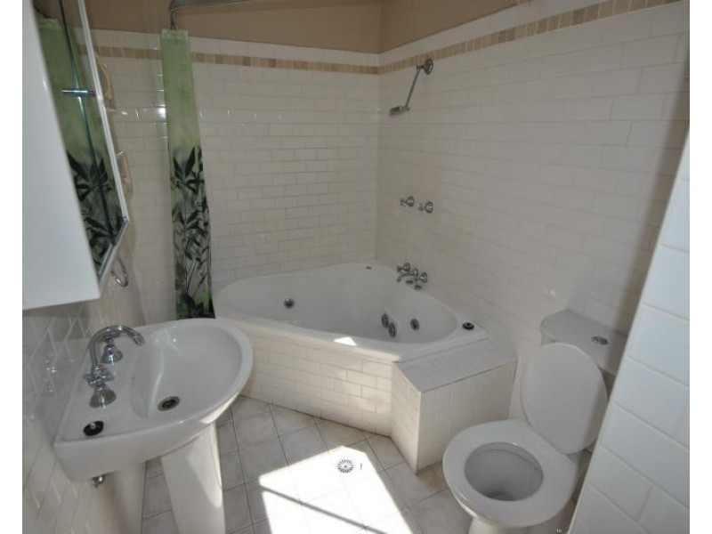 37 Ian Crescent, Chester Hill NSW 2162