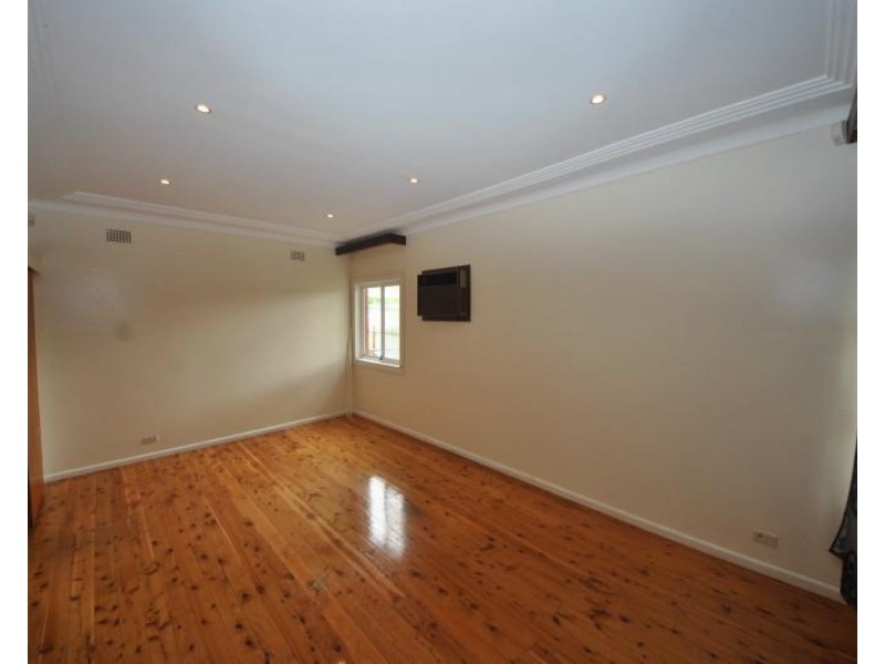 45 Chifley Avenue, Sefton NSW 2162