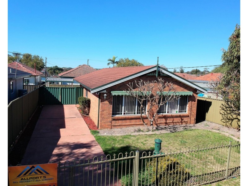 4 Freeman  Place, Chester Hill NSW 2162