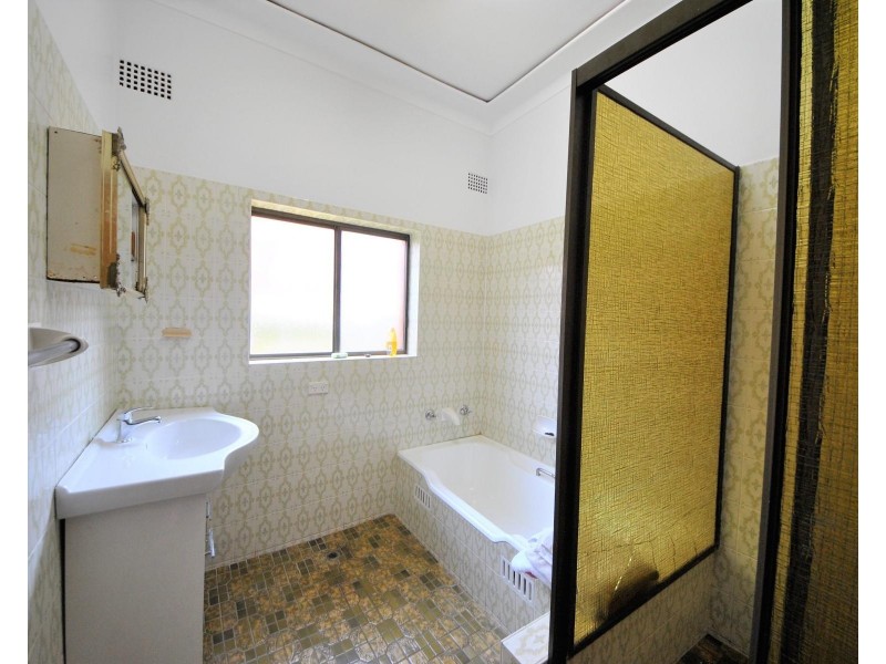 35 View Street, Sefton NSW 2162