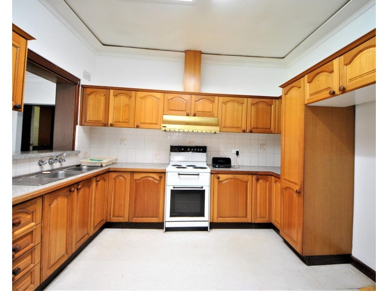 35 View Street, Sefton NSW 2162