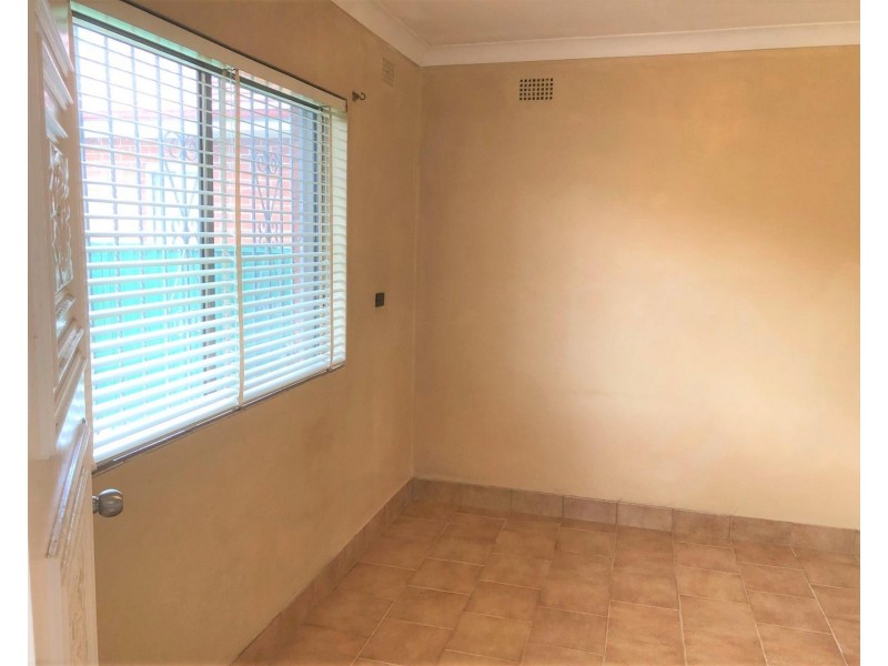 35 View Street, Sefton NSW 2162