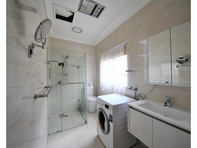 2/113 Brunker Road, Yagoona NSW 2199