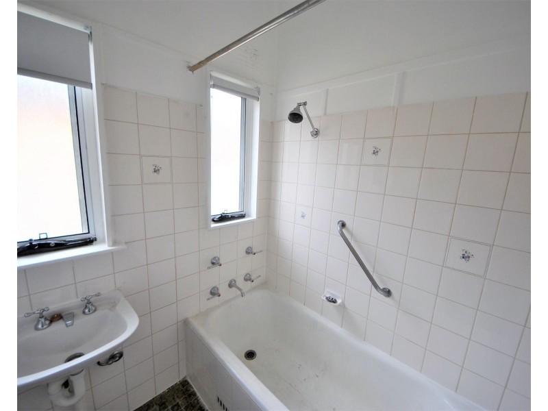 16 Merle Street, Bass Hill NSW 2197