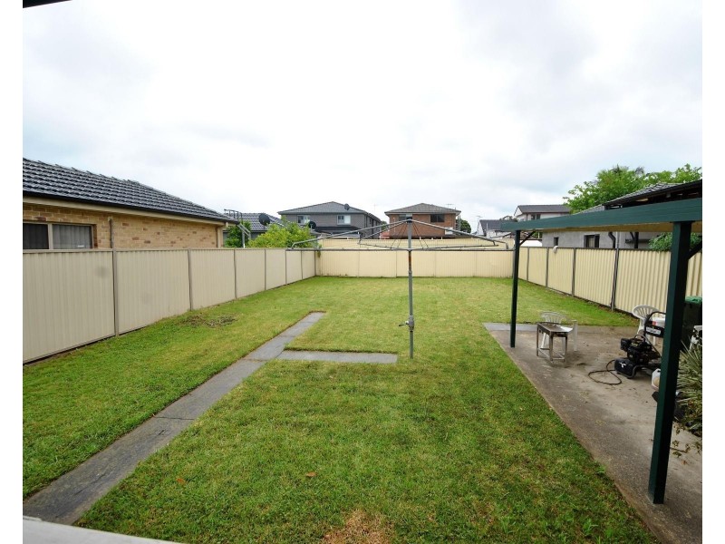 16 Merle Street, Bass Hill NSW 2197