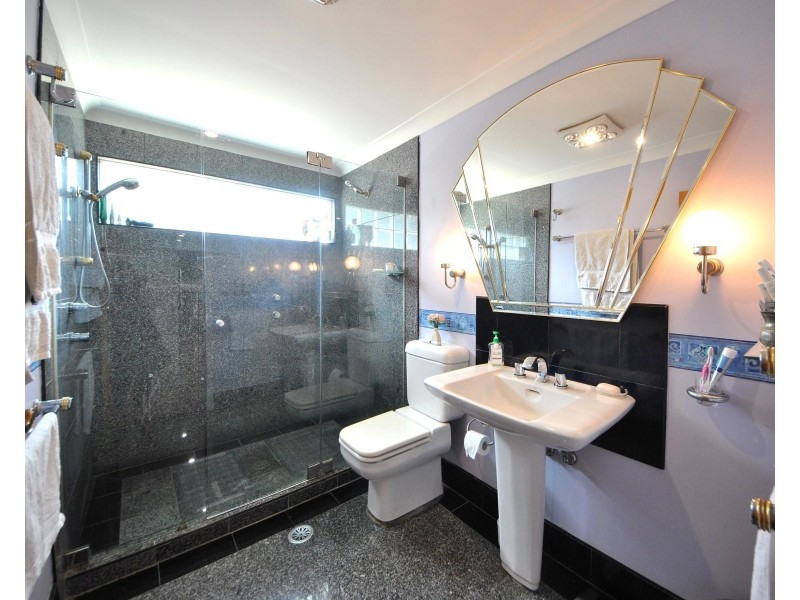 8 Chiswick Road, South Granville NSW 2142