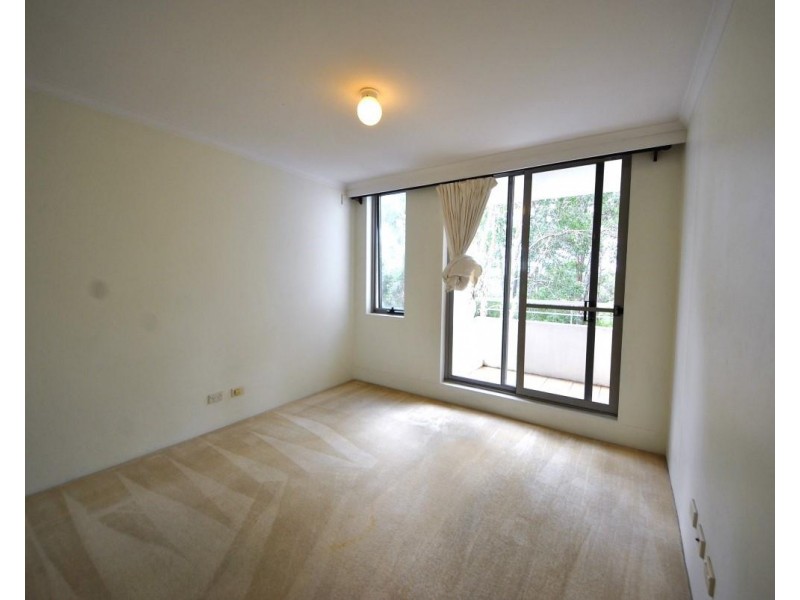 10/11 Blaxland Avenue, Newington NSW 2127