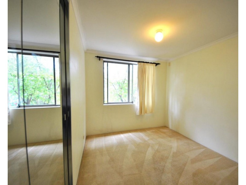 10/11 Blaxland Avenue, Newington NSW 2127