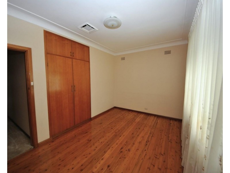 39 Cragg Street, Condell Park NSW 2200