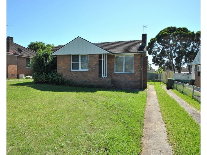 18 Gundaroo Street, Villawood NSW 2163