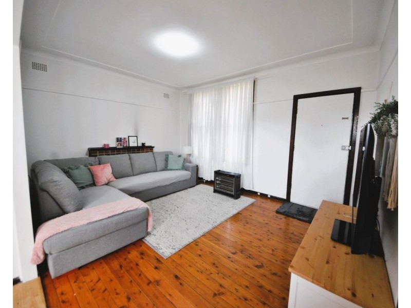 18 Gundaroo Street, Villawood NSW 2163