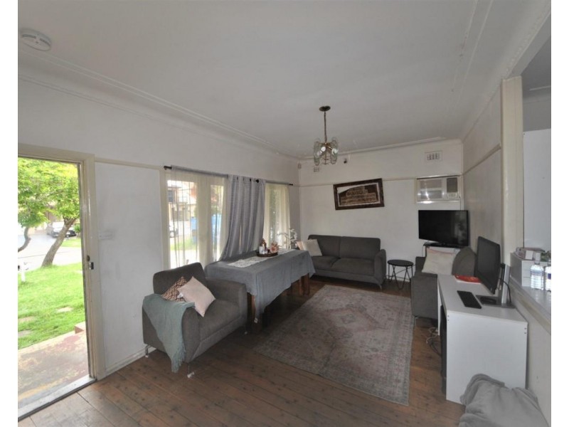10 Roosevelt  Avenue, Sefton NSW 2162