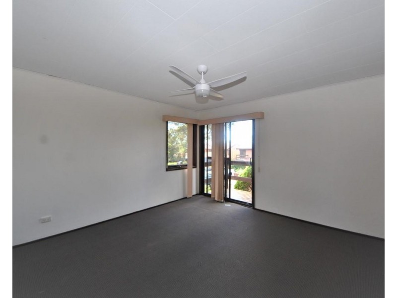 2/32a-34 Olive Street, Condell Park NSW 2200