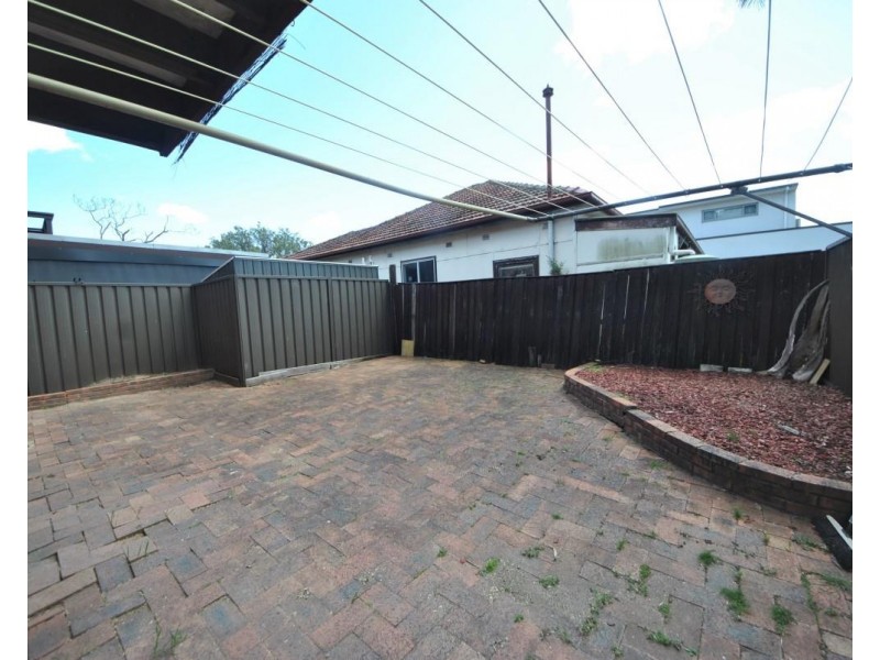 2/32a-34 Olive Street, Condell Park NSW 2200