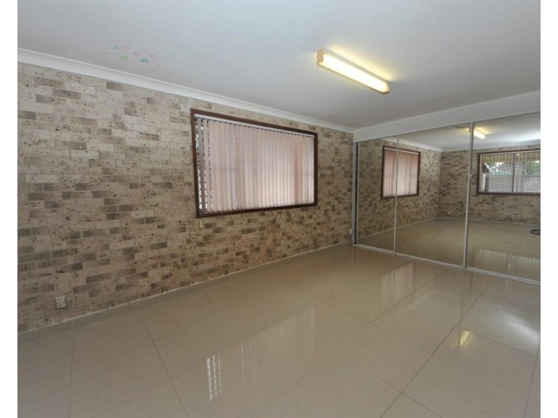 3 Lowana Avenue, Merrylands NSW 2160