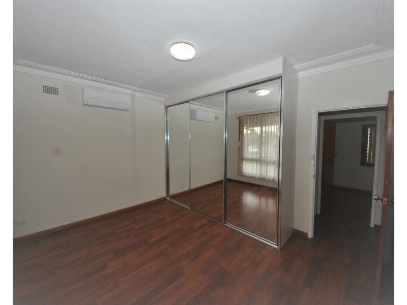 3 Lowana Avenue, Merrylands NSW 2160