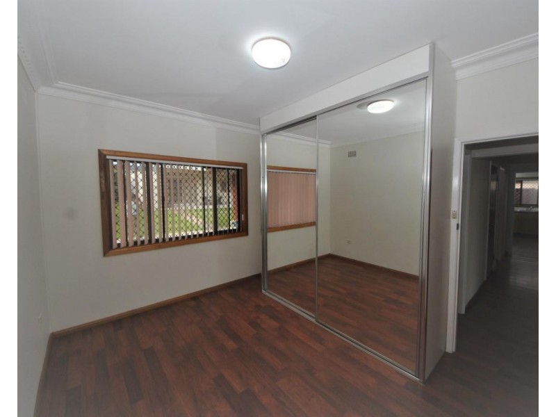 3 Lowana Avenue, Merrylands NSW 2160