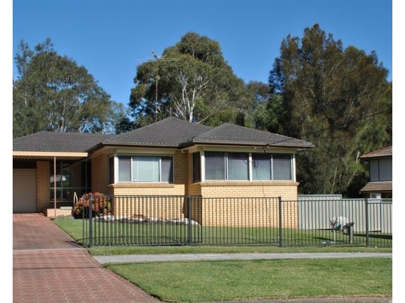 114 Renton Avenue, Moorebank NSW 2170
