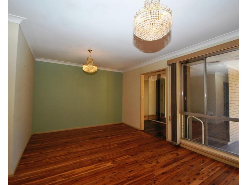 114 Renton Avenue, Moorebank NSW 2170