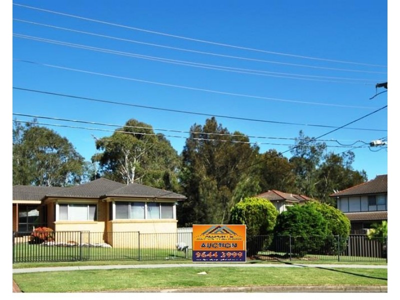 114 Renton Avenue, Moorebank NSW 2170