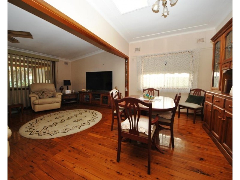 10 Lals Parade, Fairfield East NSW 2165