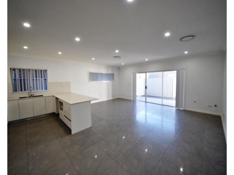 16a Cathcart Street, Fairfield NSW 2165