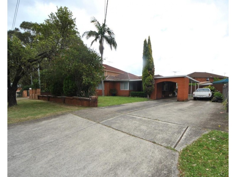 12 Dalton Avenue, Condell Park NSW 2200