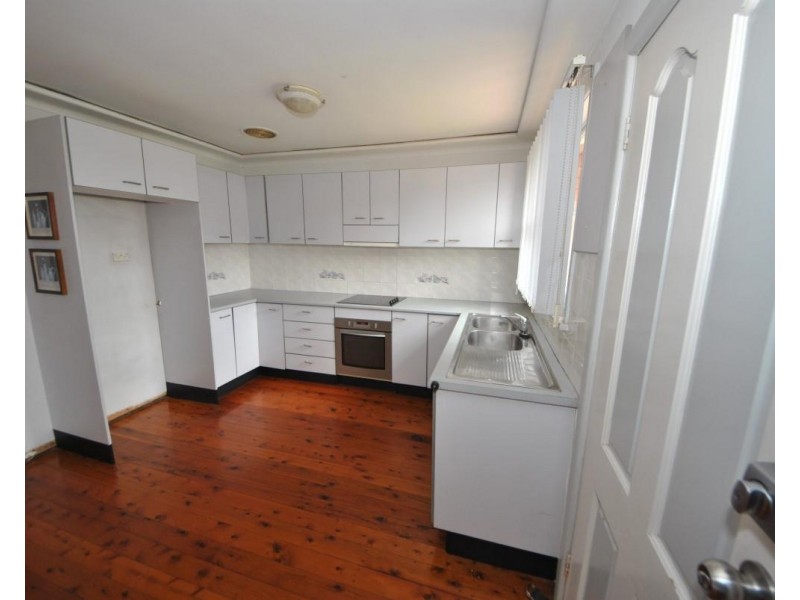 12 Dalton Avenue, Condell Park NSW 2200