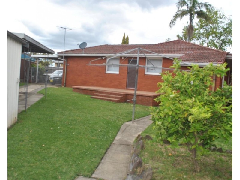 12 Dalton Avenue, Condell Park NSW 2200