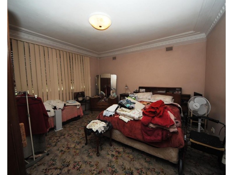 233 Hector Street, Sefton NSW 2162