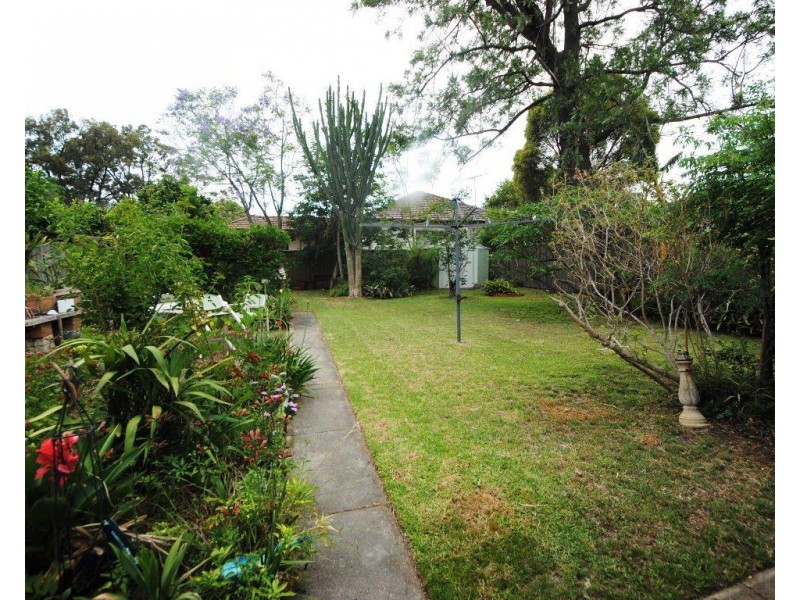 233 Hector Street, Sefton NSW 2162