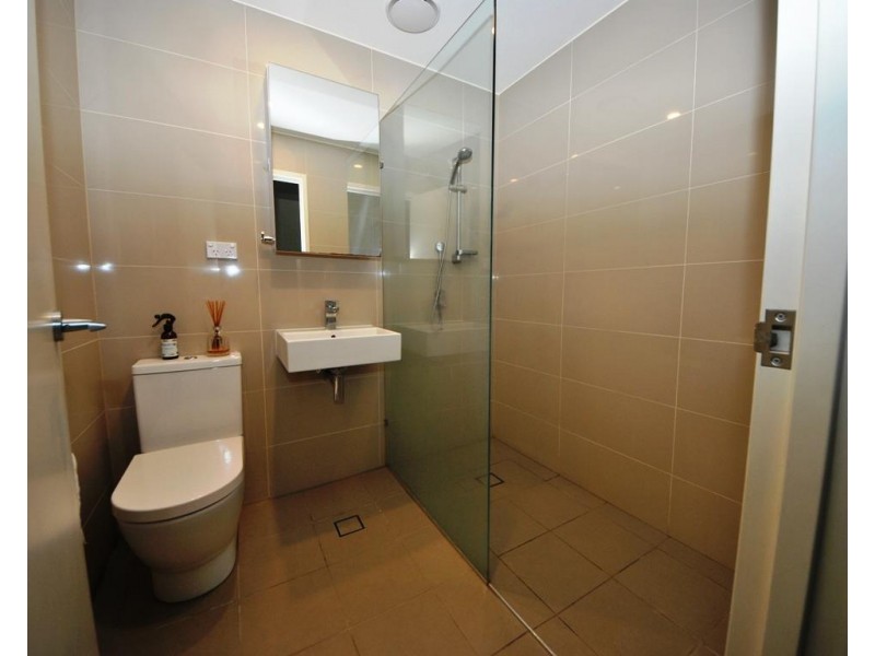 a205/2 Rowe Drive, Potts Hill NSW 2143