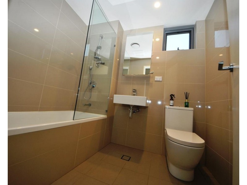 a205/2 Rowe Drive, Potts Hill NSW 2143