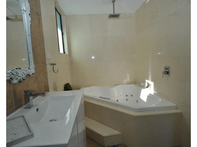 5 Mitchell Street, Condell Park NSW 2200