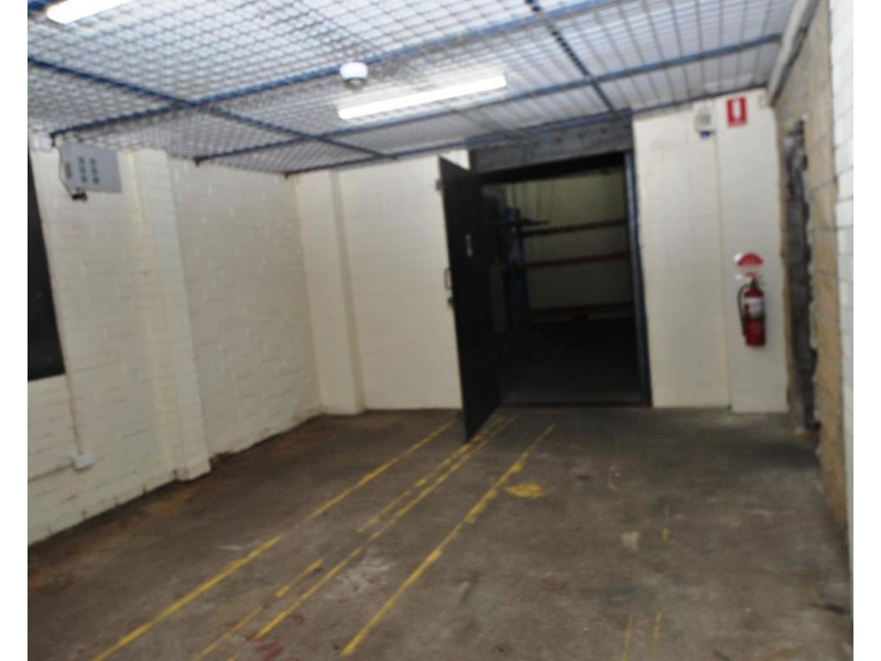 1/2 Mineral Rd, Oak Flats NSW 2529