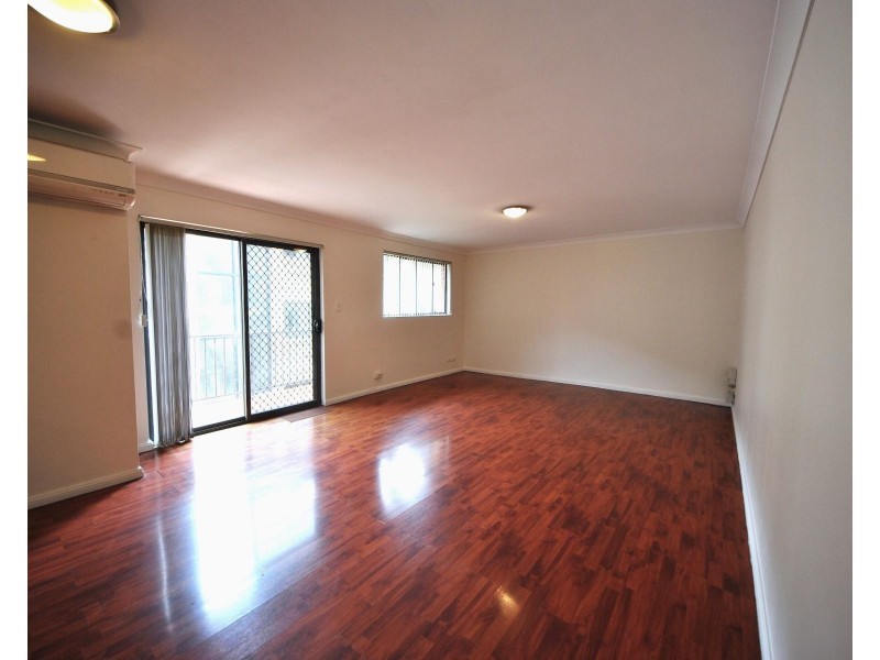 5/105 Castlereagh Street, Liverpool NSW 2170