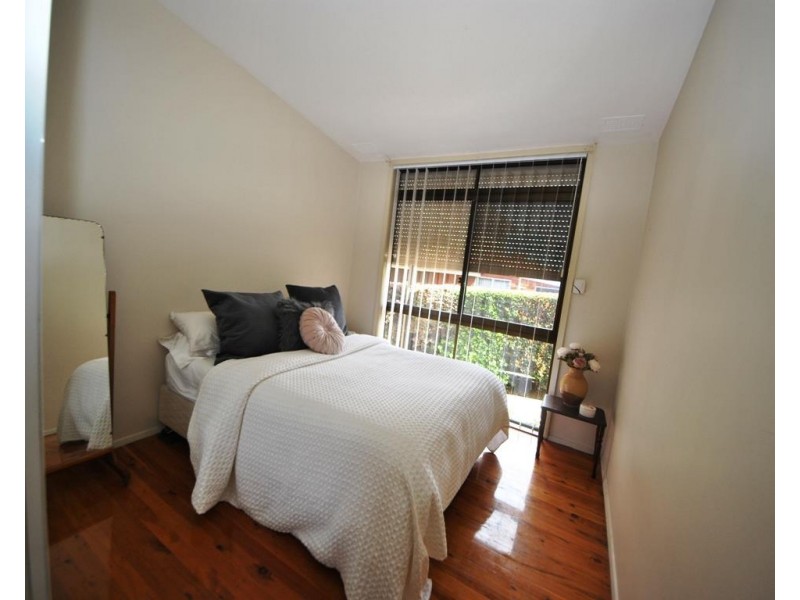 58 Caroline Crescent, Georges Hall NSW 2198