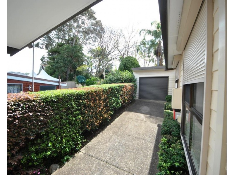 58 Caroline Crescent, Georges Hall NSW 2198