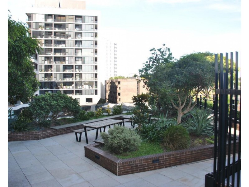 7/6A Atkinson Street, Liverpool NSW 2170