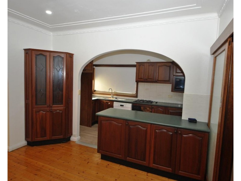 129 Kingsland Road, Regents Park NSW 2143
