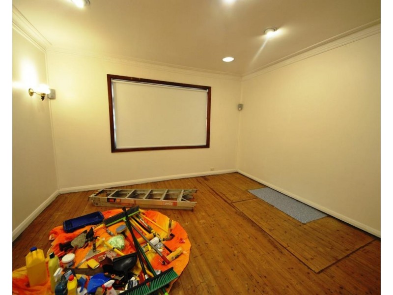 129 Kingsland Road, Regents Park NSW 2143