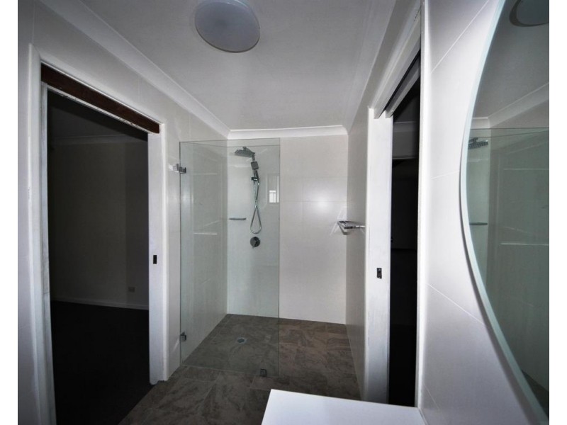 129 Kingsland Road, Regents Park NSW 2143