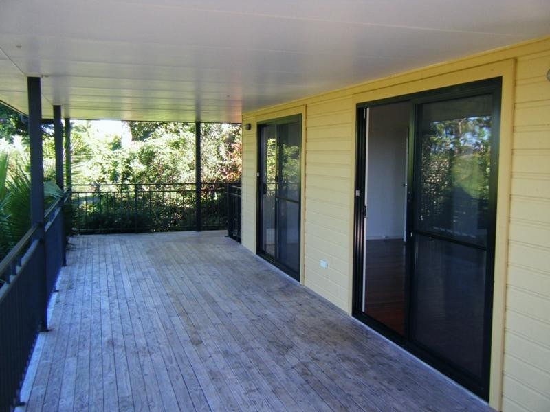 12 Barby Cres, Bangalow NSW 2479