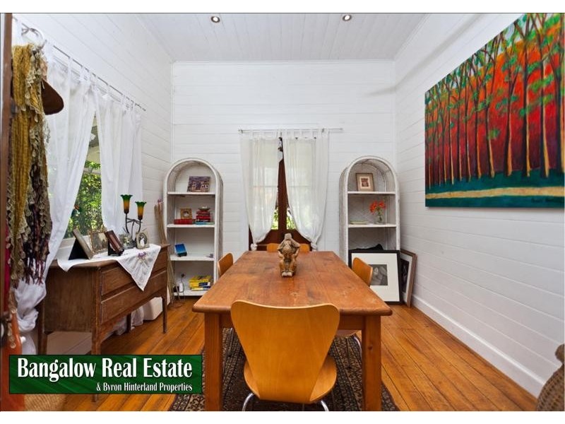 9 Lismore Rd, Bangalow NSW 2479