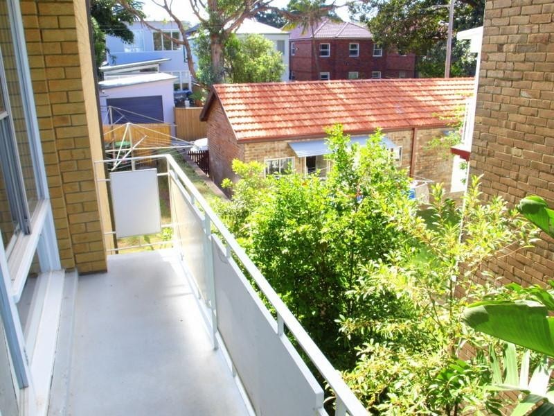 2/76 Mount St, Coogee NSW 2034