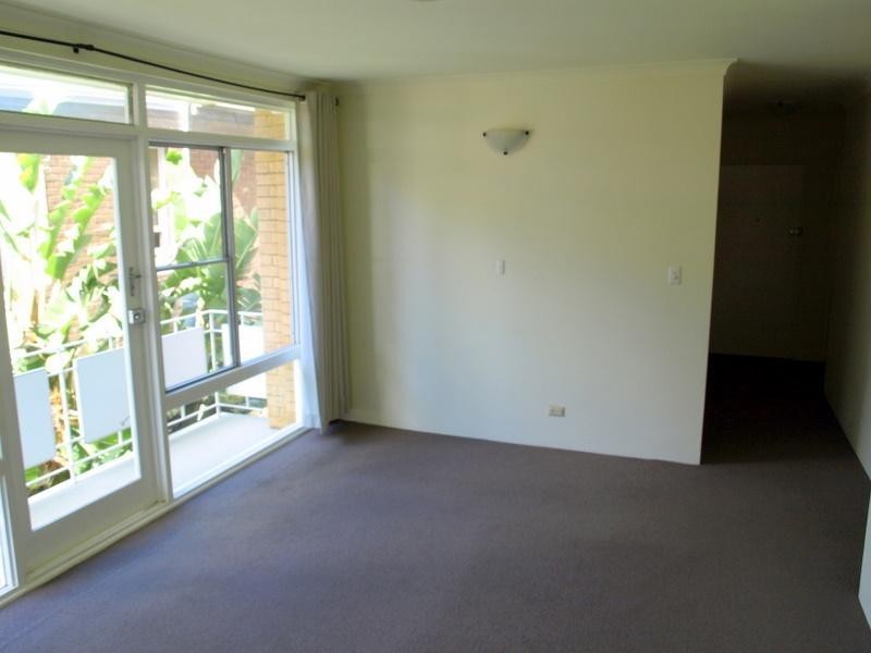 2/76 Mount St, Coogee NSW 2034