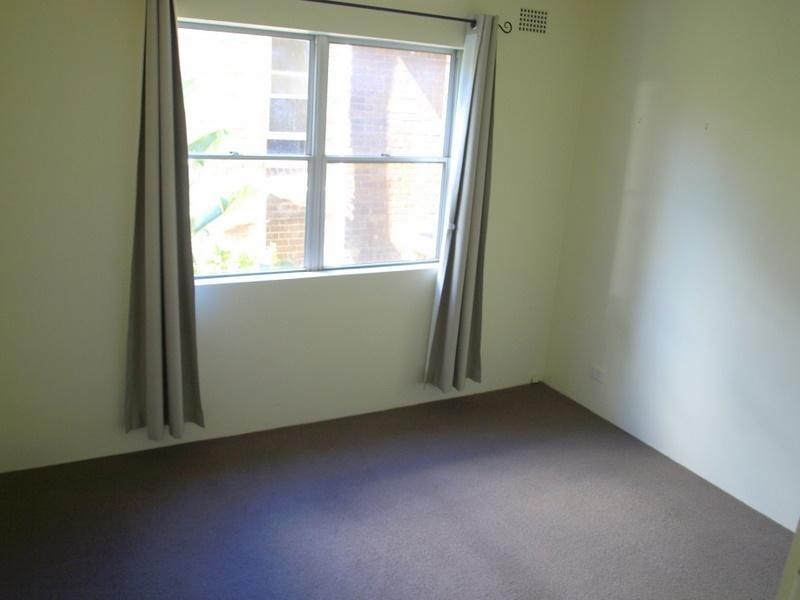 2/76 Mount St, Coogee NSW 2034