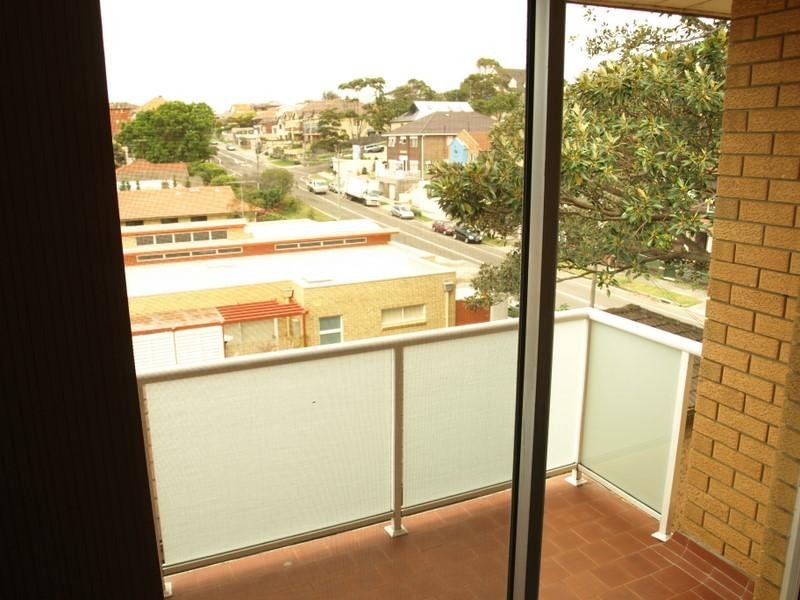 8/75 Arden St, Coogee NSW 2034