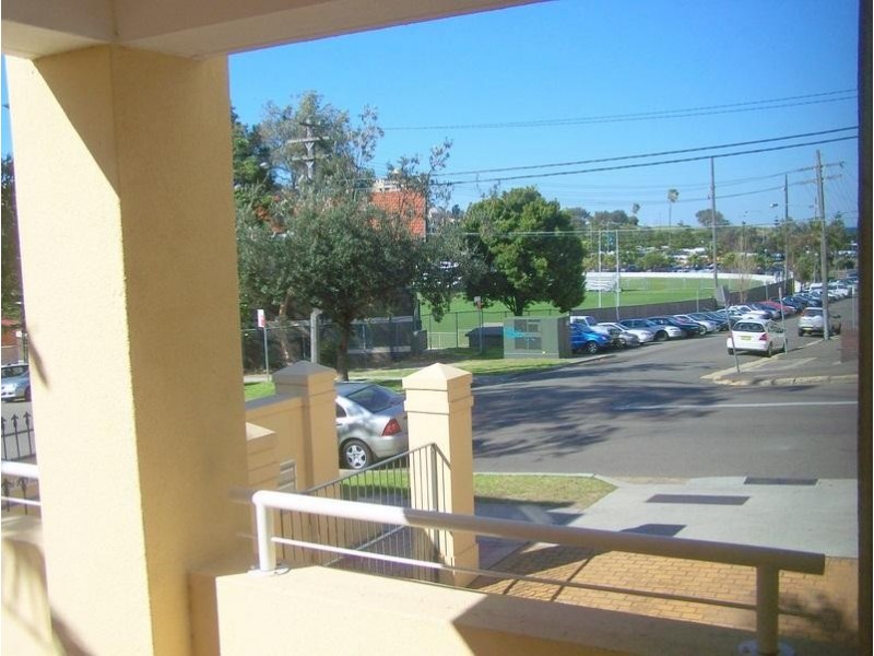 1/114 Brook St, Coogee NSW 2034